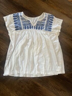 GAP embroidered top